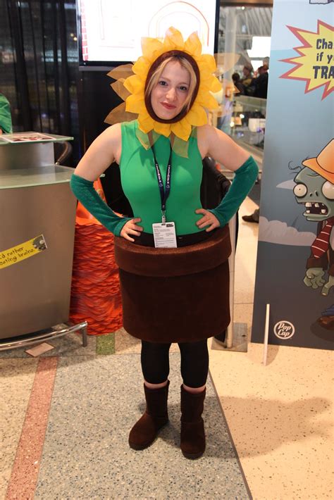 Plants vs. Zombies Sunflower Cosplay | Frank eng | Flickr