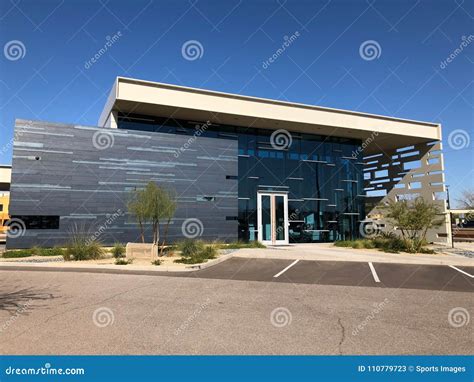 Modern Design of a Bank in Gilbert Arizona. Editorial Stock Photo ...