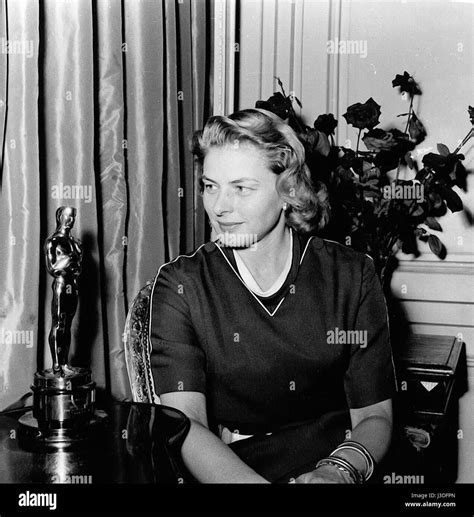 Ingrid Bergman Oscar for best actress in Gaslight 1945 Stock Photo, Royalty Free Image ...