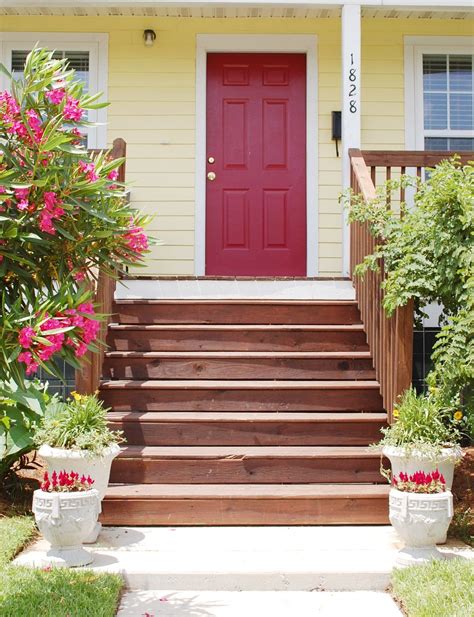 red door with yellow house - Google Search | Exterior house colors, Red door house, Yellow house ...