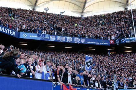 Time and a Relentless Clock Weigh on Hamburg Soccer Team - The New York ...