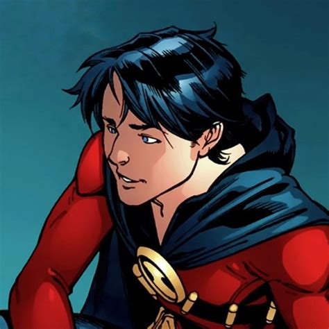 tim drake. red robin. | Tim drake, Robin tim drake, Tim drake red robin