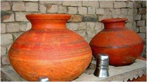 Vastu Tips: Keeping earthen pot filled with water in the north ...