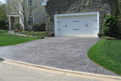 Stamped Concrete Driveway - Ist-Swift