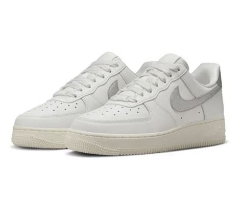 Tênis Nike Air Force 1 Silver Swoosh - L&G Authentic - Loja referência em vendas de Sneakers