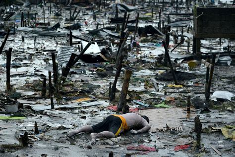 Survivors reel from typhoon Haiyan’s devastating damage