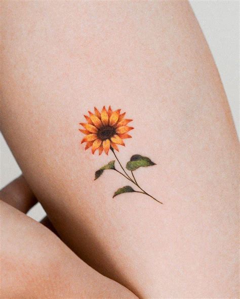 Update more than 52 minimalist tiny sunflower tattoo super hot - in.cdgdbentre