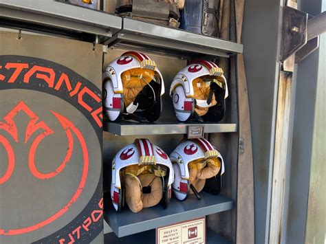 PHOTOS: New Adult Rebel X-Wing Helmet Arrives at Star Wars: Galaxy's Edge in Disney's Hollywood ...