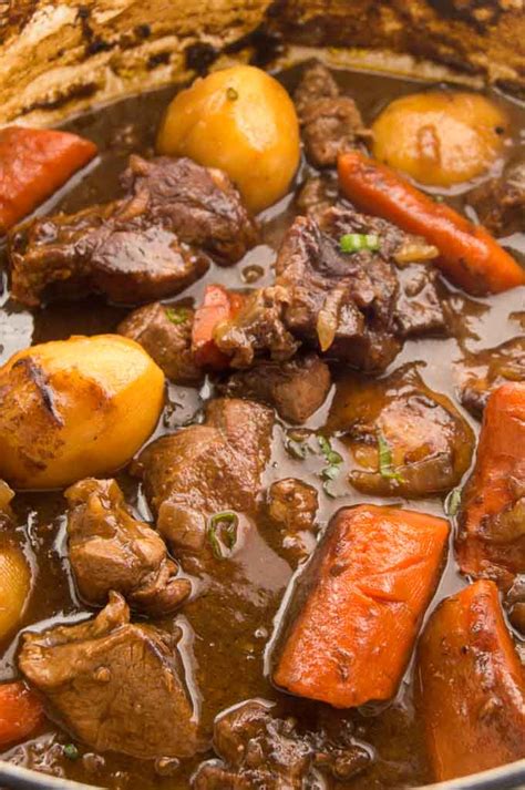 Irish Lamb Stew Guinness Recipe [VIDEO] - West Via Midwest