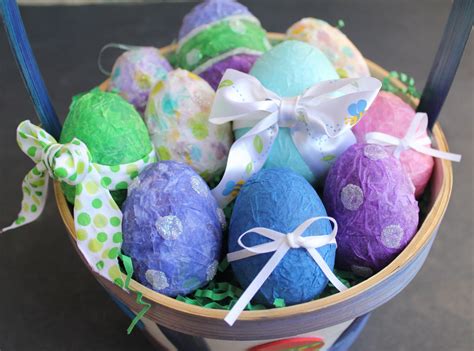 Mom Endeavors: Paper Mache Easter Eggs Tutorial #GlueNGlitter