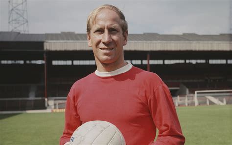 Sir Bobby Charlton, former Manchester United and England great, dies aged 86 - DUK News