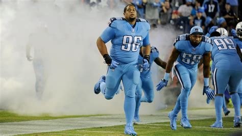 Titans color rush uniforms compared to 'Smurfs'