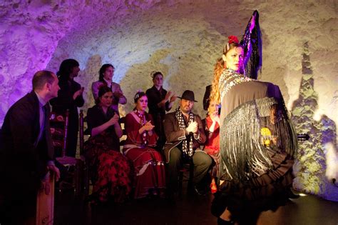 Flamenco Show in Albaicín | GarnataTours.com