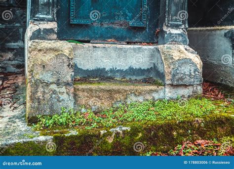 Details of crypt stock photo. Image of doorway, funeral - 178803006