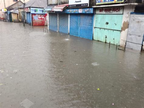 Bihar Weather heavy rains Araria Forbesganj cities became lakes roads submerged waterlogging in ...