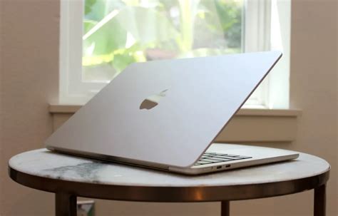 Thông số kích thước MacBook Air M2? So sánh chi tiết giữa các đời máy