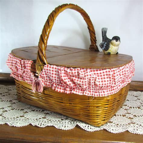 Vintage Picnic Basket with Red Gingham Liner – Attic and Barn Treasures