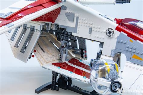 LEGO Star Wars Ultimate Collector Series UCS 75309 Republic Gunship ...