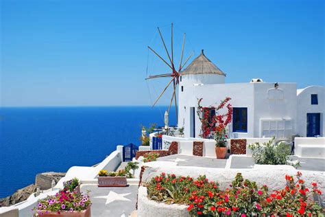 Amazing Things to do in Santorini with Kids