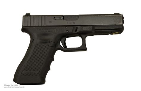 Glock 17 | The Glock 17 handgun. The MOD has signed a £9m co… | Flickr
