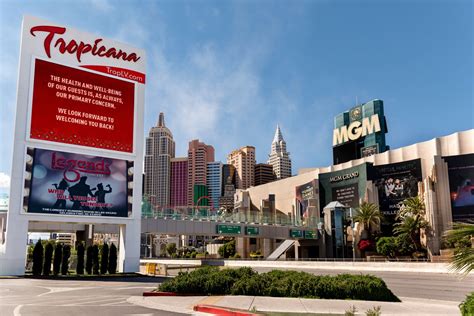 The Tropicana reopens with a short list of restaurants on September 1 - Eater Vegas