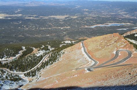 Colorado Discoveries 24: Pikes Peak Highway – Ground Control to Major Mom