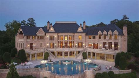 Enchanting Atlanta, Georgia Mega Mansion ⋆ Beverly Hills Magazine