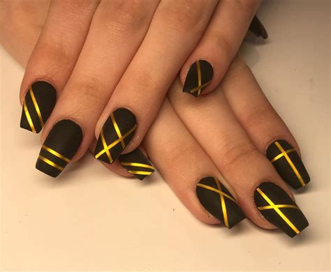 UPDATED: 64 Elegant Gold and Black Nails (Nov 2020)