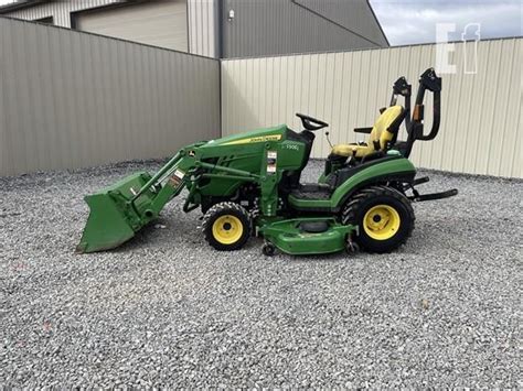 2013 JOHN DEERE 1025R Auctions | EquipmentFacts