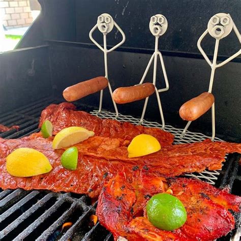 Portable Hot Dog Rack Stainless Steel Barbecue Grill Vertical Sausage Roaster | Hot dogs ...