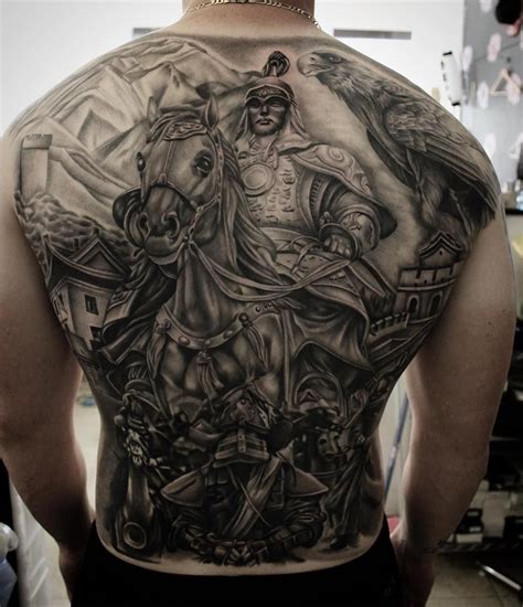 Genghis Khan backpiece #Tattoosforwomen | Самое крутое тату, Татуировка крылья, Древняя греция тату