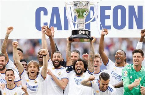 Real Madrid crush Espanyol to lift their 35th La Liga title