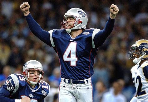 Former Patriots kicker and Super Bowl hero Adam Vinatieri retires