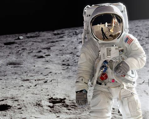 Astronaut on the Moon Wallpaper - WallpaperSafari