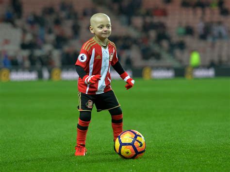 Six-year-old football mascot Bradley Lowery loses cancer fight - The ...