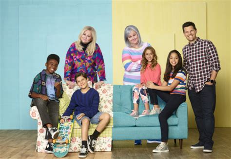 Sydney to the Max TV Show on Disney Channel (Cancelled or Renewed?) - canceled + renewed TV ...