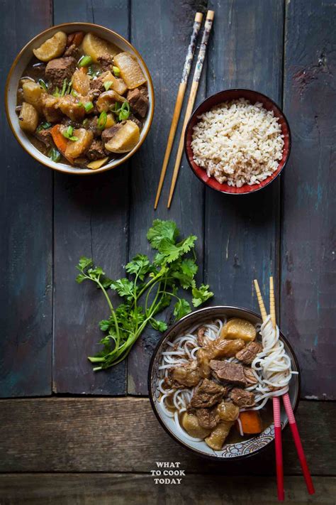 Pressure Cooker Beef Stew with Tendon and Daikon