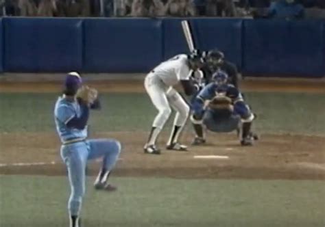 Indians player with huge afro (Oscar Gamble 1975) : r/baseball