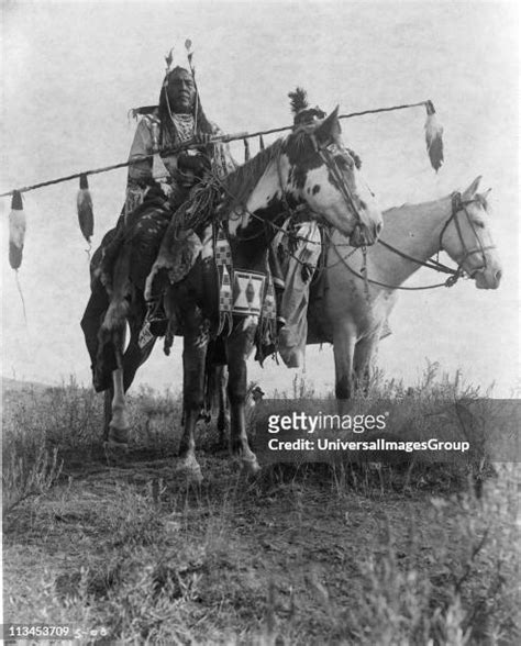 Crow Indians Photos and Premium High Res Pictures - Getty Images