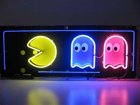 Neon Decor Wall Sign - Trendy ways to decorate with neon signs | The Fa ...