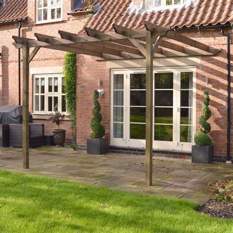 Our lean to Pergola gives a classic, refined look to any garden. As well as looking the part ...