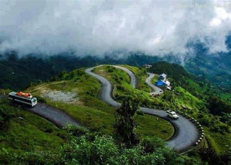 Road To The Hill Station | Dangerous roads, Scenic roads, Hill station