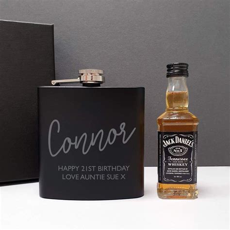 Black Hip Flask and Miniature Jack Daniels | Jack daniels gift set, Personalised hip flask, Jack ...