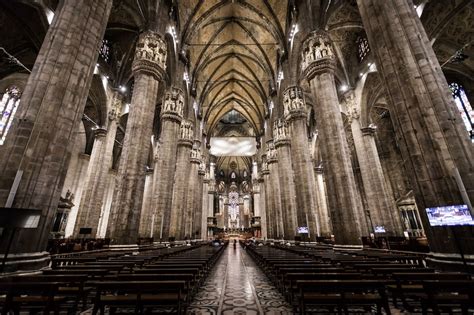 Direct access to Milan Duomo Cathedral + Rooftop Guided Tour