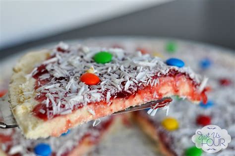 The Ultimate in No Bake Desserts - Ice Cream Pizza - Just Us Four | No ...
