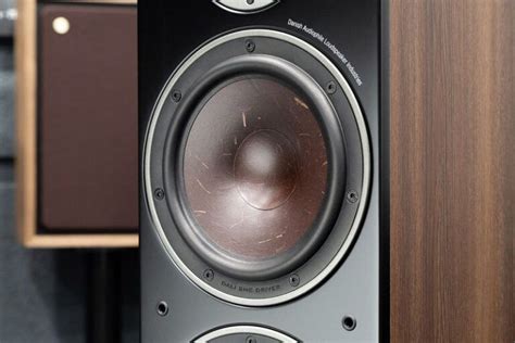 DALI Oberon 7 Review (Floorstanding Loudspeaker) | HME