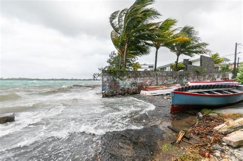 Thousands without power as cyclone winds hit Mauritius