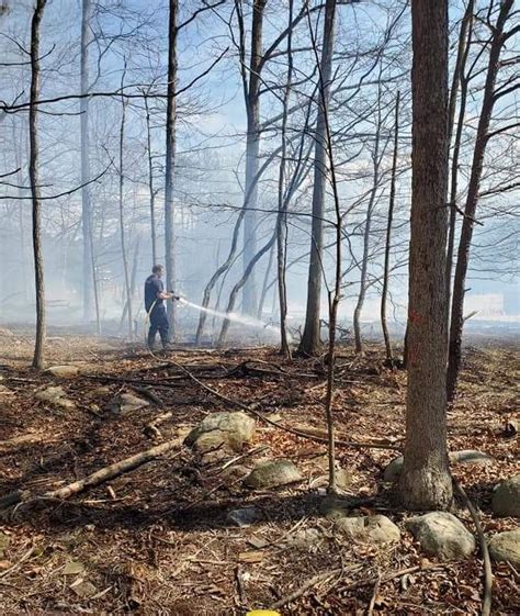 Brush & other fires fueled by gusty winds - Morgan Messenger