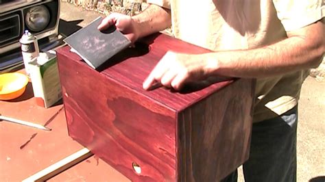 MM 8-17-11: Applying a lacquer finish to wood - YouTube