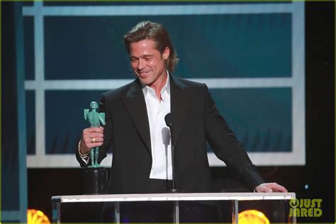 Brad Pitt Jokes About His Tinder Profile During SAG Awards 2020 ...